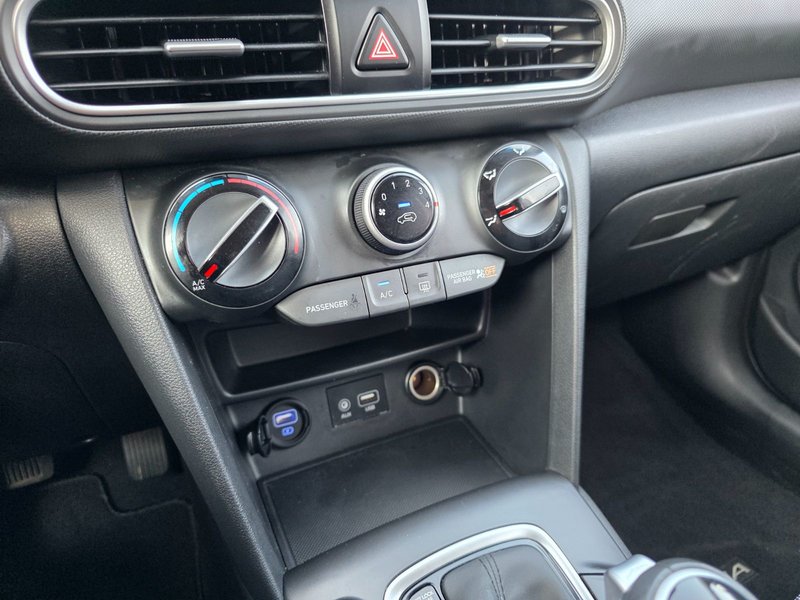 Hyundai Kona 2.0L Preferred 2019 2.0L Preferred / Heated Seats and Steering / Heads