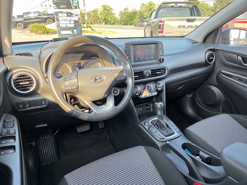 Hyundai Kona 2.0L Preferred 2019 2.0L Preferred / Heated Seats and Steering / Heads
