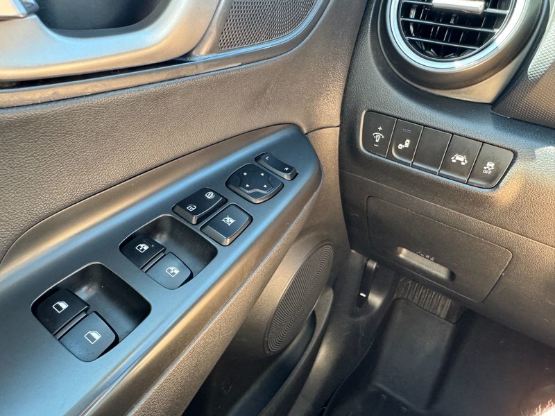 2020 Hyundai Kona SEL Plus SEL Plus / Moonroof / Heated Seats
