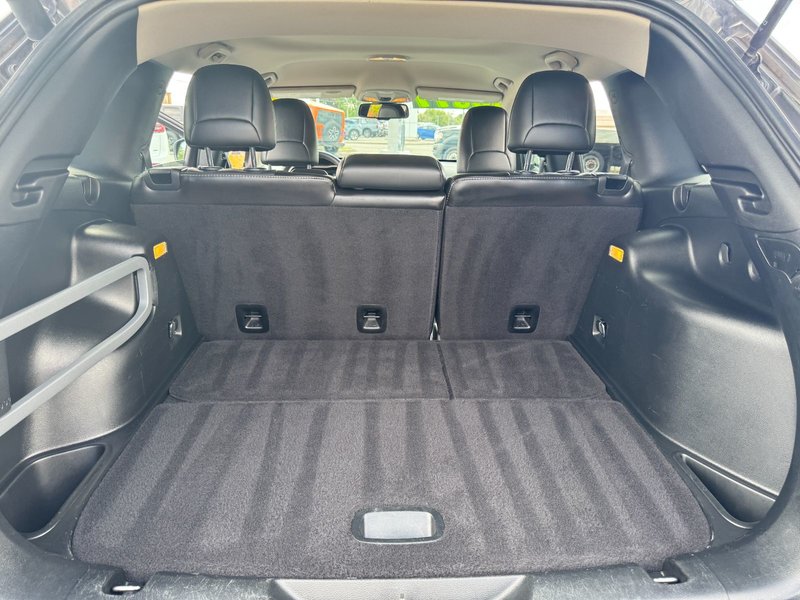 2016 Jeep Cherokee North North / Heated Seats
