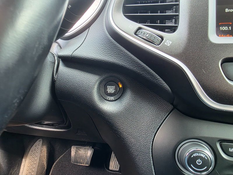 2020 Jeep Cherokee Trailhawk Elite Alpine Sound / Blind Spot Monitoring