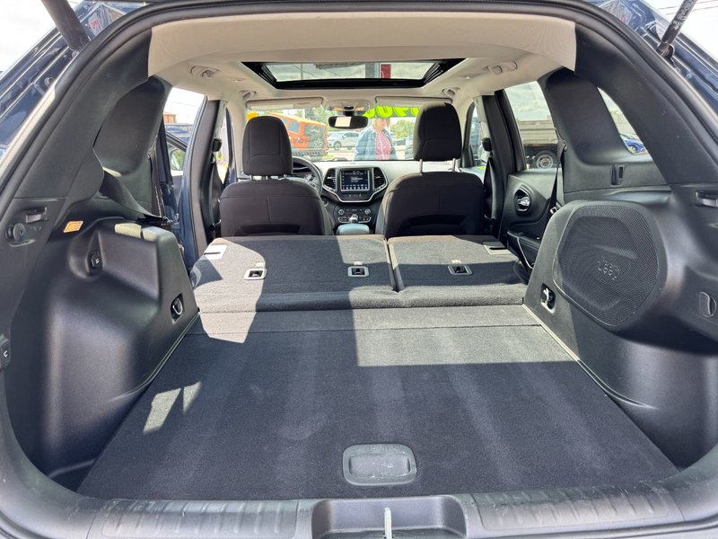 2022 Jeep Cherokee North North / Safety / Power Liftgate