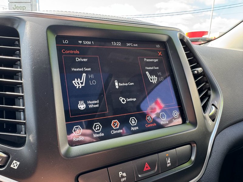 2022 Jeep Cherokee North North / Safety / Power Liftgate