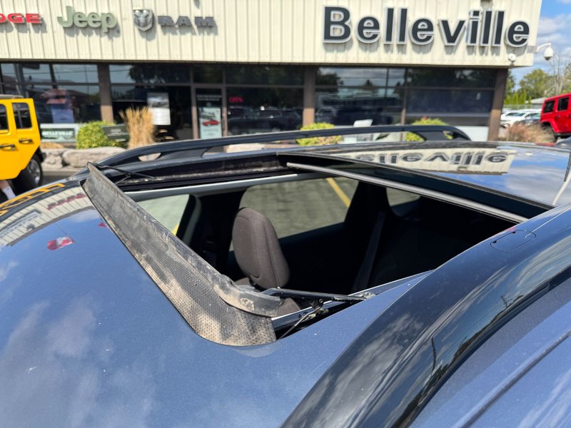 2022 Jeep Cherokee North North / Safety / Power Liftgate