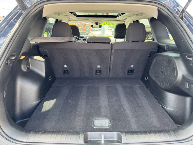 2022 Jeep Cherokee North North / Safety / Power Liftgate