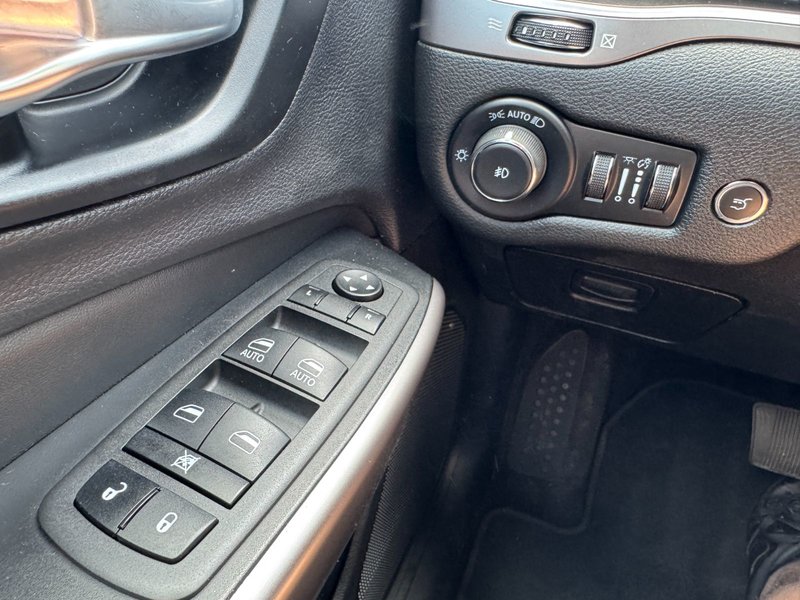 2022 Jeep Cherokee North North / Safety / Power Liftgate