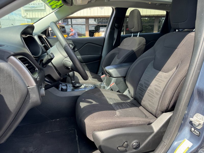 2022 Jeep Cherokee North North / Safety / Power Liftgate