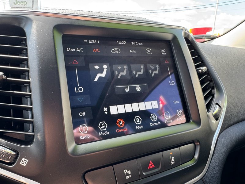 2022 Jeep Cherokee North North / Safety / Power Liftgate