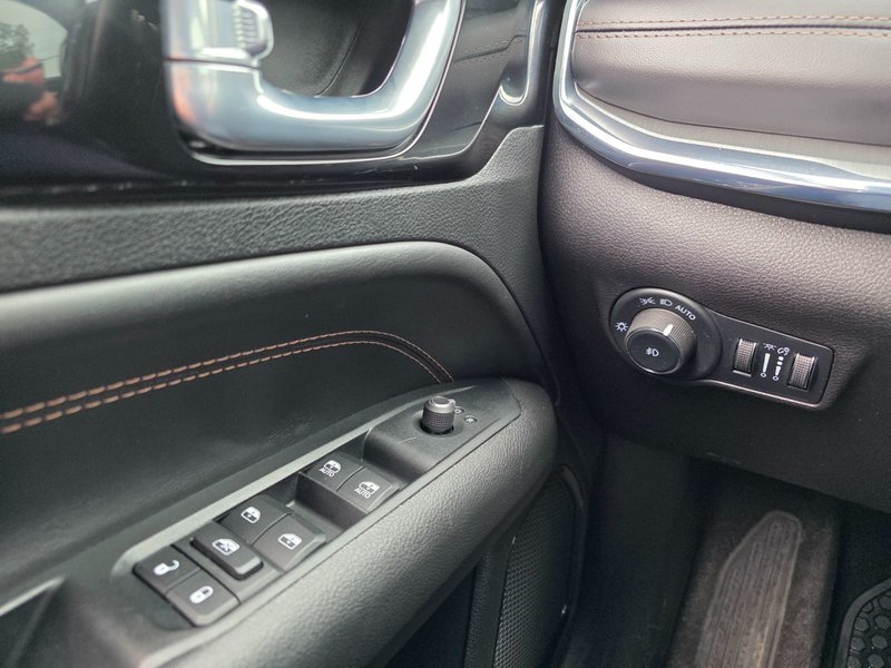2022 Jeep Compass Limited Limited / RED Edition / Heated Seats