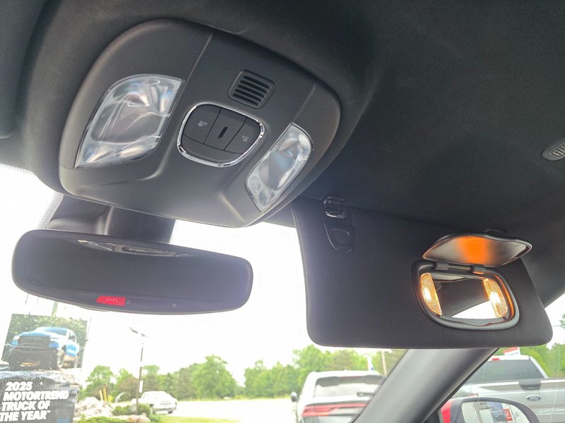 2022 Jeep Compass Limited Limited / RED Edition / Heated Seats