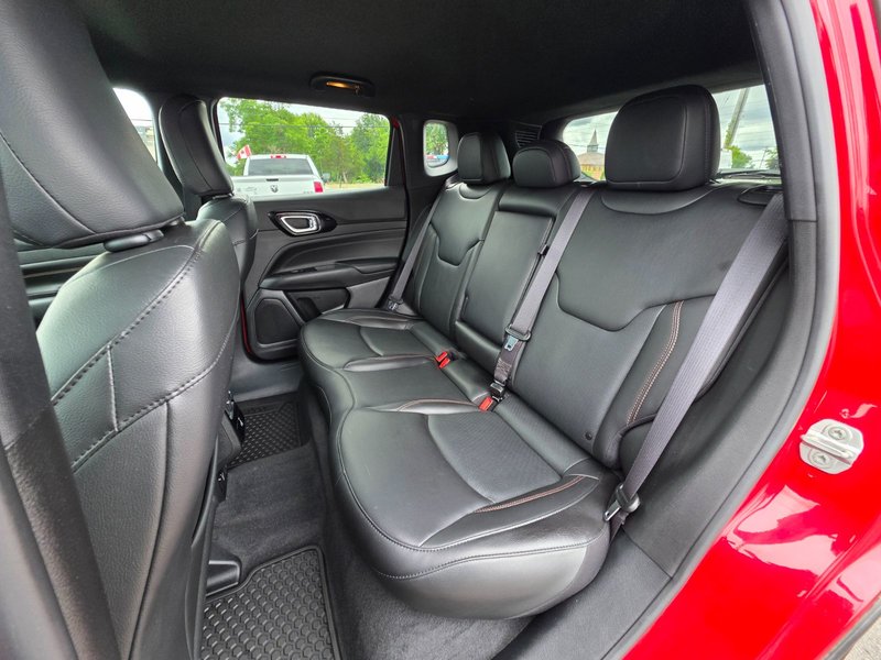 2022 Jeep Compass Limited Limited / Heated Seats and Steering