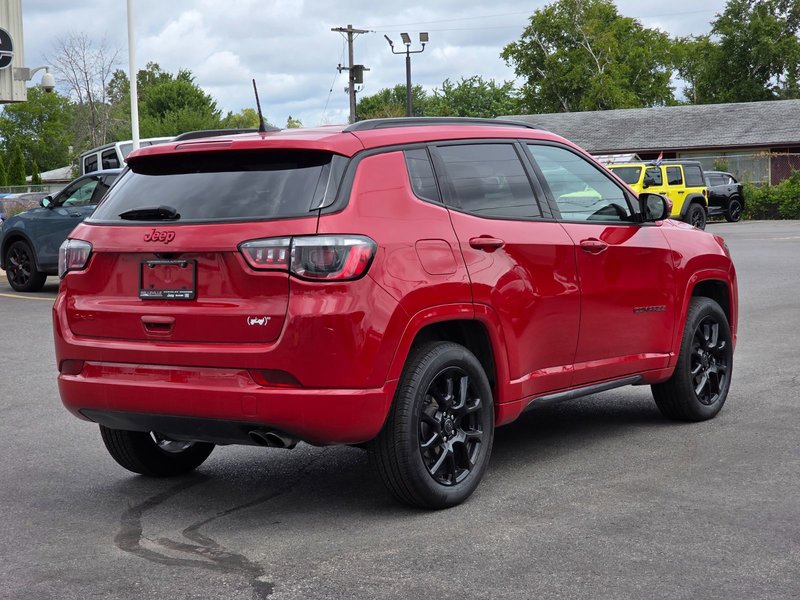 2022 Jeep Compass Limited Limited / Heated Seats and Steering