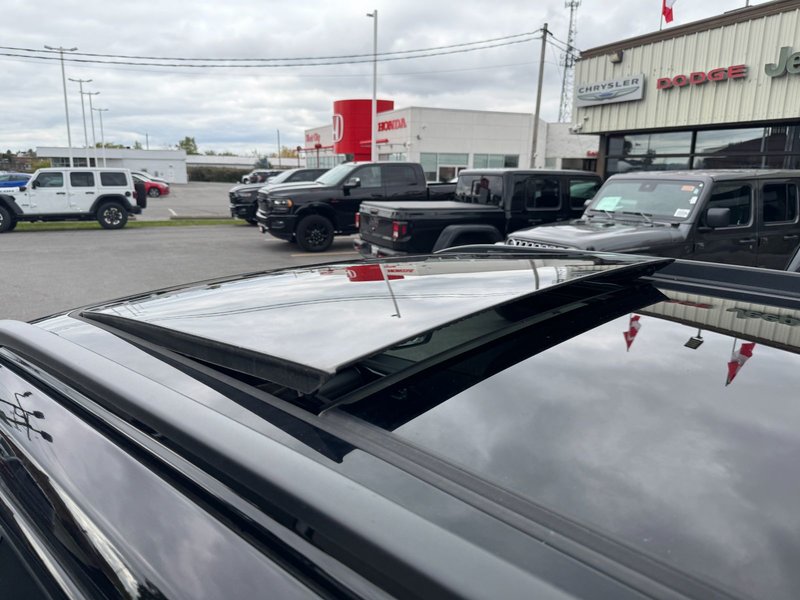 2023 Jeep Compass Trailhawk Trailhawk / Sunroof / 4x4