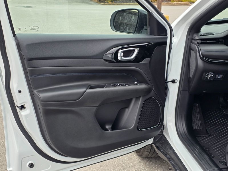 2025 Jeep Compass ALTITUDE In-Stock - TARIFF PROTECTED PRICING!