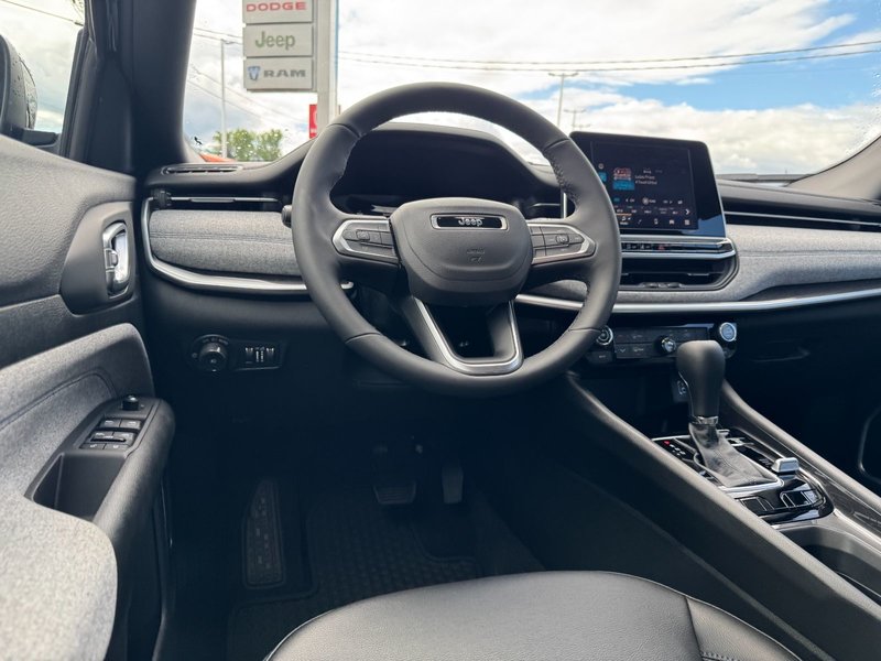2025 Jeep Compass NORTH