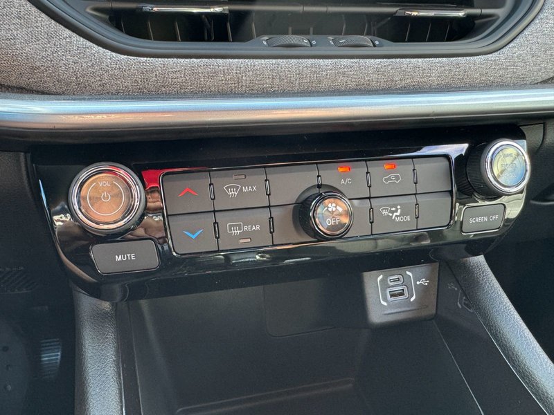 2026 Jeep COMPASS NORTH