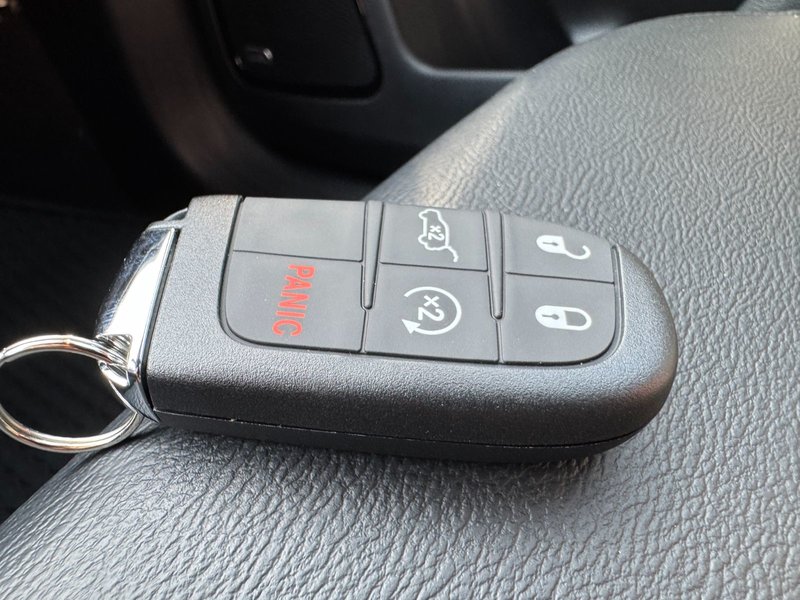 2026 Jeep COMPASS NORTH