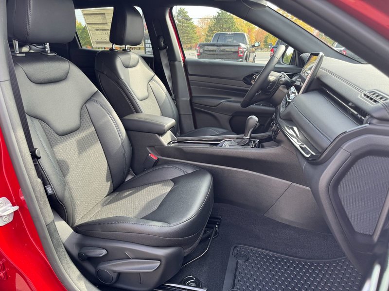 2026 Jeep COMPASS NORTH