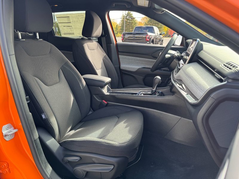 2026 Jeep COMPASS SPORT