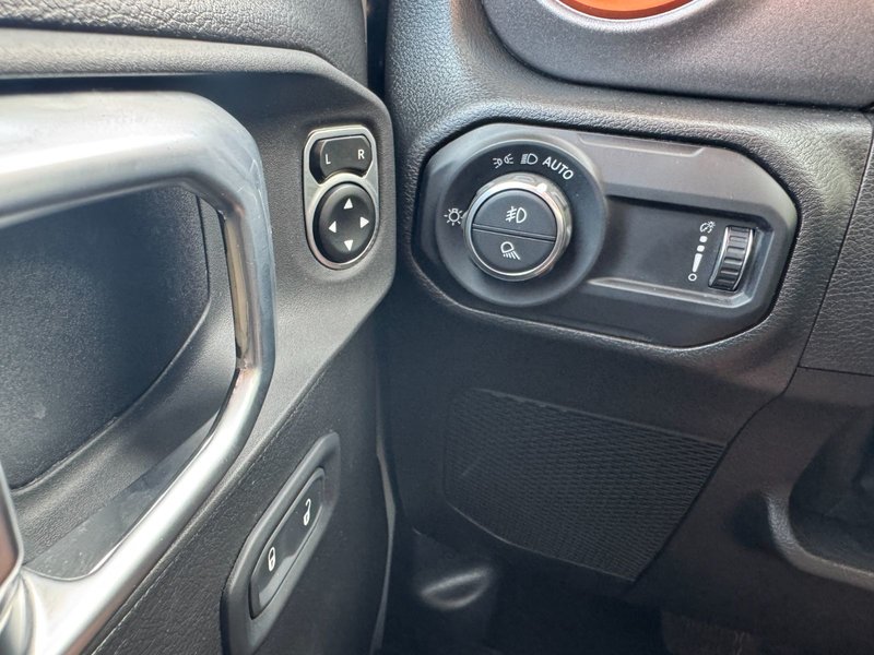 2023 Jeep Gladiator Mojave Mojave / Hardtop / Heated Seats