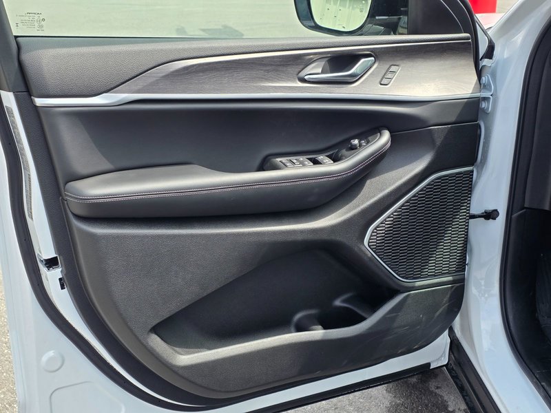 2025 Jeep Grand Cherokee 4xe 4XE