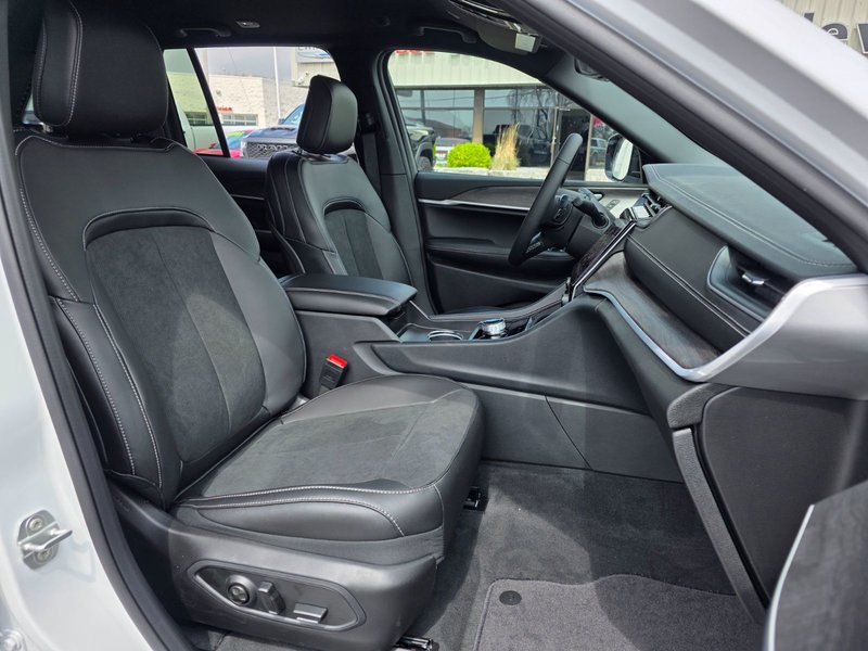 2025 Jeep Grand Cherokee 4xe 4XE