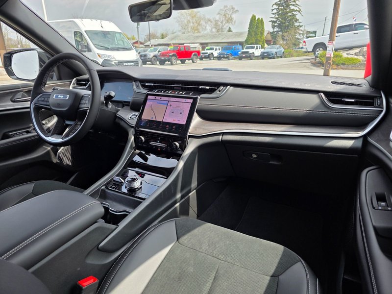 2025 Jeep Grand Cherokee 4xe 4XE