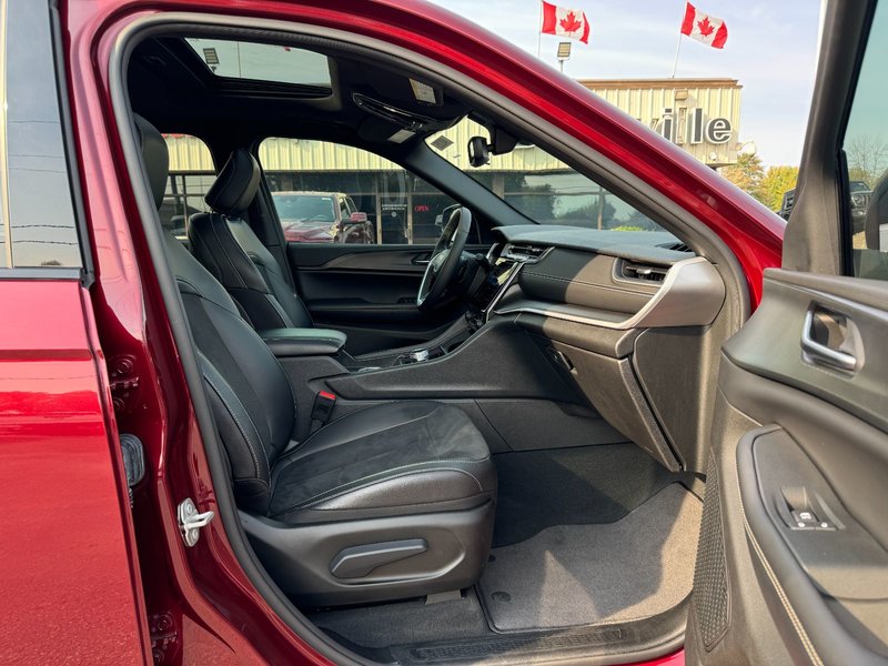 2024 Jeep Grand Cherokee L Altitude Altitude / Heated Seats / Remote Start