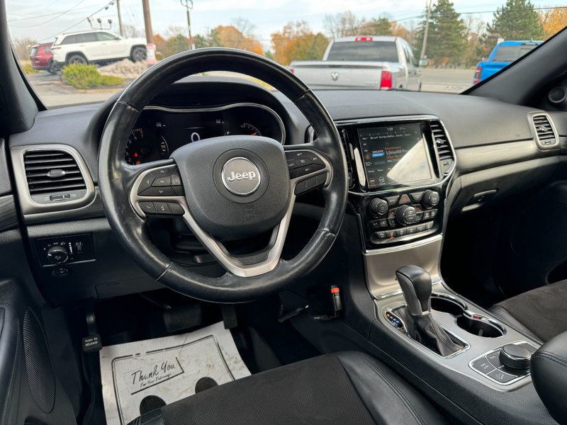 2020 Jeep Grand Cherokee Altitude Altitude / Sunroof / Tow group