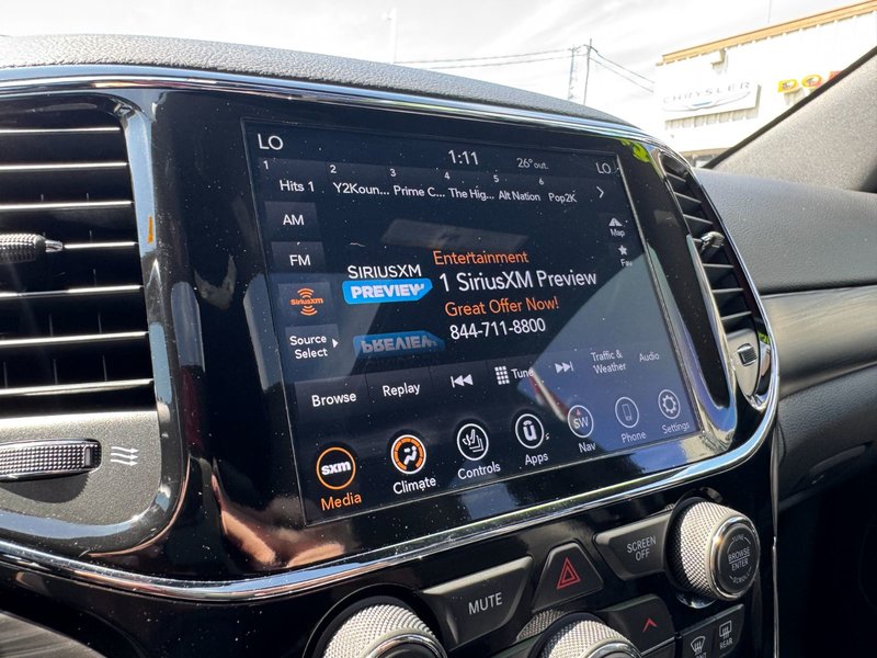 2020 Jeep Grand Cherokee Altitude Altitude Laredo / Sunroof / Heated Seats / 4x4