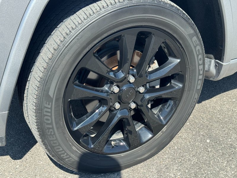 2020 Jeep Grand Cherokee Altitude Altitude Laredo / Sunroof / Heated Seats / 4x4