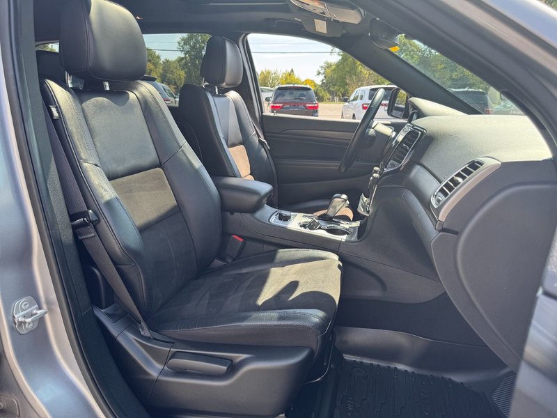 2020 Jeep Grand Cherokee Altitude Altitude Laredo / Sunroof / Heated Seats / 4x4
