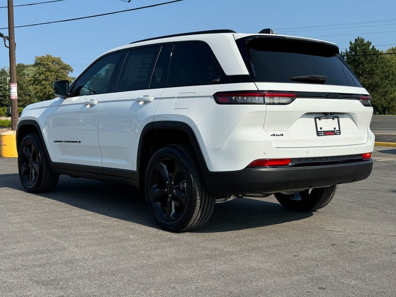 Jeep Grand Cherokee ALTITUDE 2024