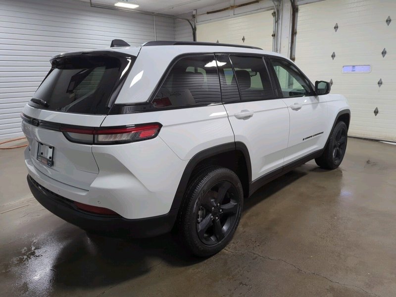 Jeep Grand Cherokee ALTITUDE 2024