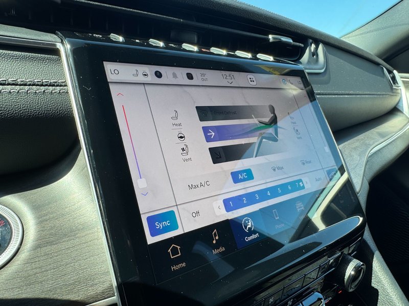 Jeep GRAND CHEROKEE LIMITED 2025