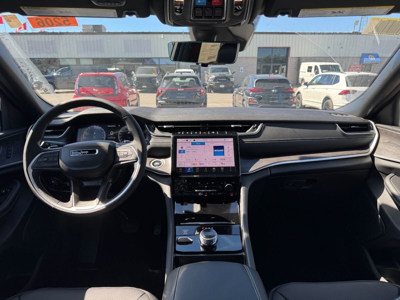 Jeep GRAND CHEROKEE LIMITED 2025