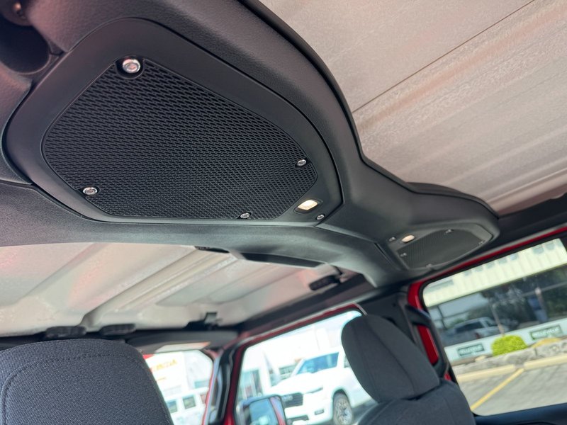 2025 Jeep WRANGLER 4-Door SAHARA