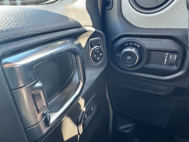 Jeep Wrangler 4-Door SPORT S 2025