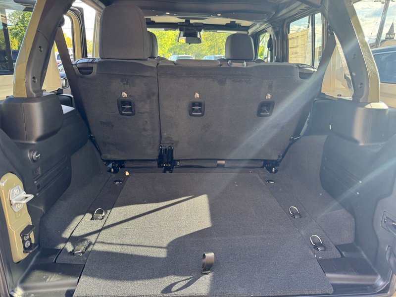 Jeep Wrangler 4-Door SPORT S 2025