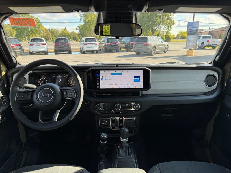 Jeep Wrangler 4-Door SPORT S 2025