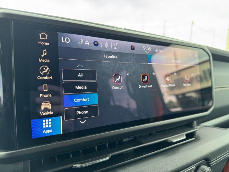 Jeep WRANGLER 4-Door SAHARA 2025