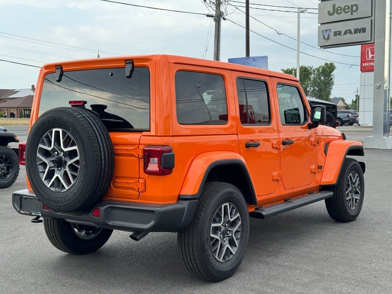 Jeep WRANGLER 4-Door SAHARA 2025