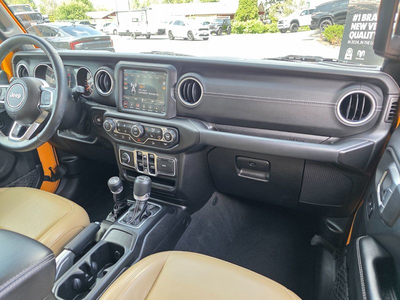 2018 Jeep Wrangler Unlimited Unlimited Sahara Unlimited Sahara / Heated Leather Seats