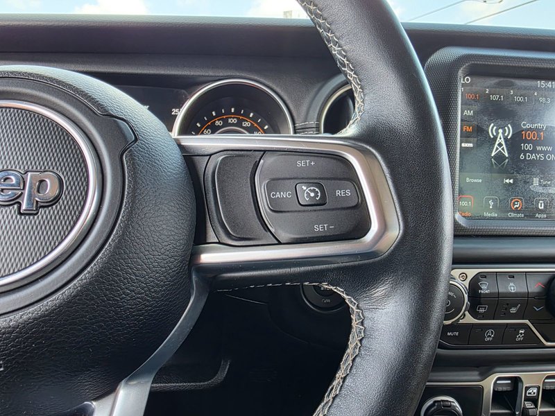 2018 Jeep Wrangler Unlimited Unlimited Sahara Unlimited Sahara / Heated Leather Seats