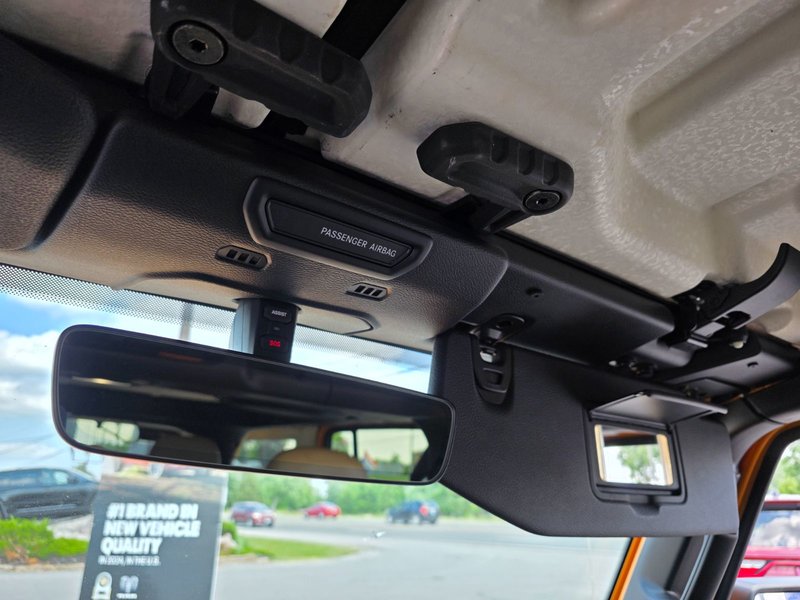 2018 Jeep Wrangler Unlimited Unlimited Sahara Unlimited Sahara / Heated Leather Seats