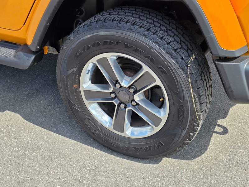 2018 Jeep Wrangler Unlimited Unlimited Sahara Unlimited Sahara / Heated Leather Seats