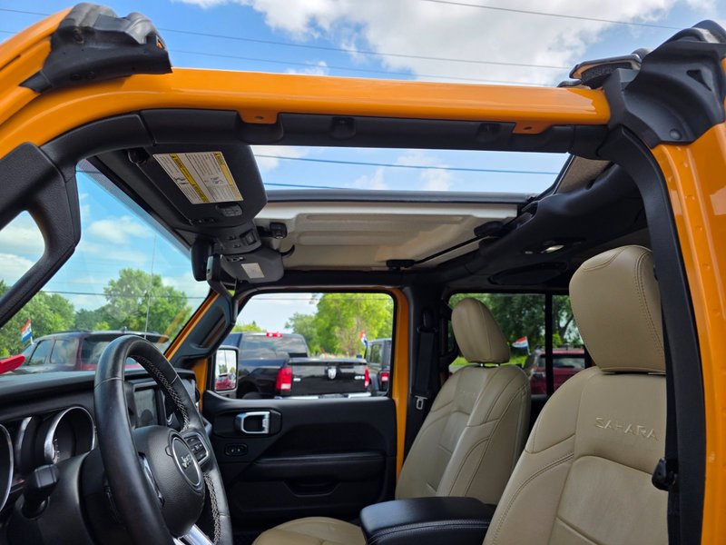 2018 Jeep Wrangler Unlimited Unlimited Sahara Unlimited Sahara / Heated Leather Seats