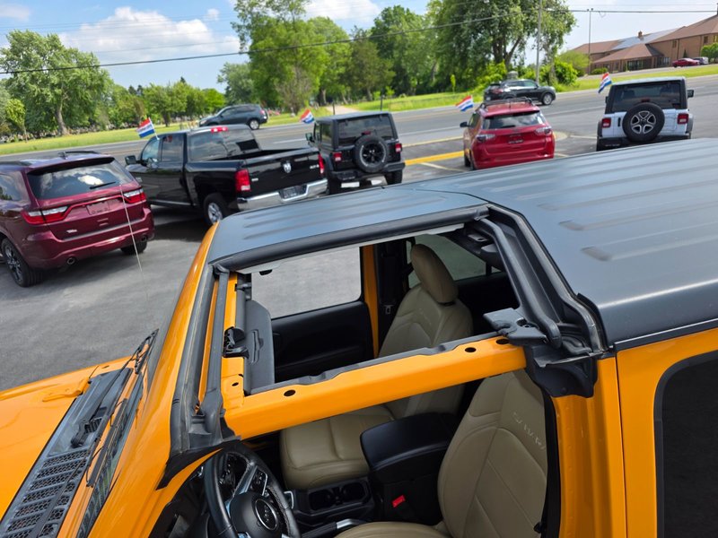 2018 Jeep Wrangler Unlimited Unlimited Sahara Unlimited Sahara / Heated Leather Seats