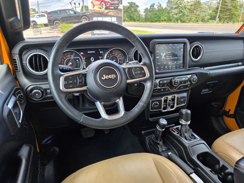 2018 Jeep Wrangler Unlimited Unlimited Sahara Unlimited Sahara / Heated Leather Seats