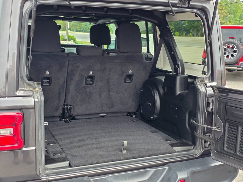2020 Jeep Wrangler Unlimited Sahara
